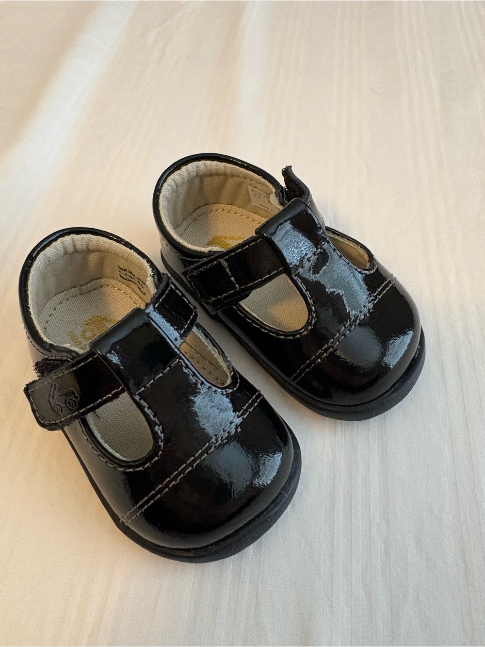 See Kai Run Black Patent Mary Jane Walker Shoes